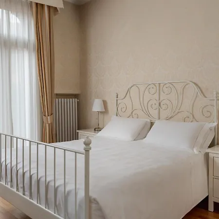 Montecarlo Hotel