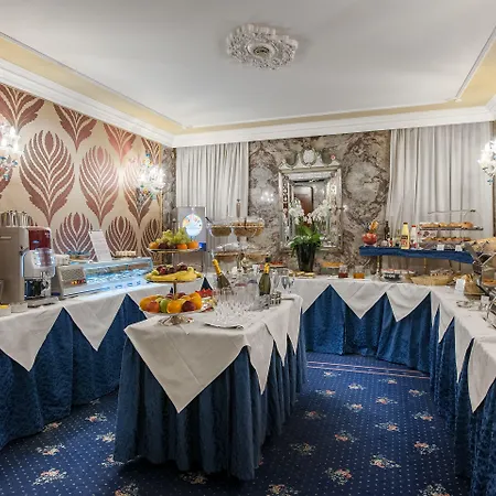 Montecarlo Hotel