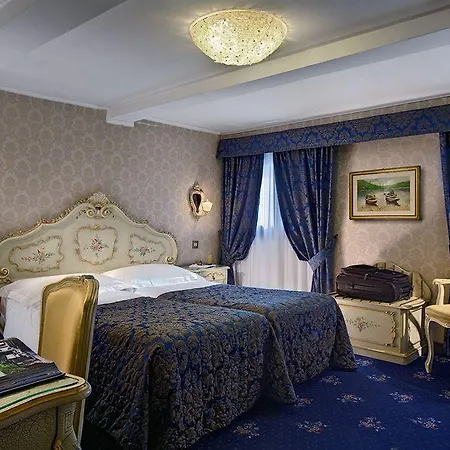 Hotel Montecarlo
