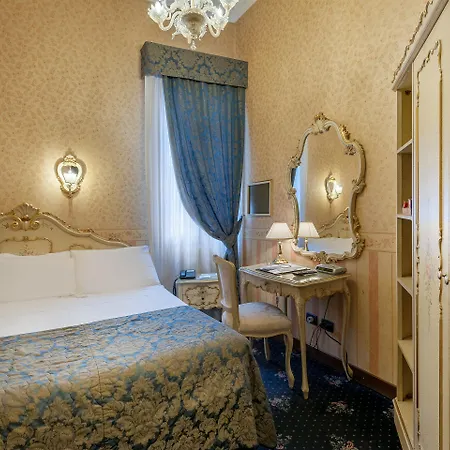 Montecarlo Hotel