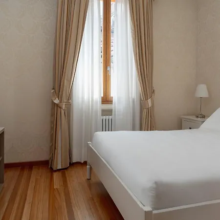 فندق Montecarlo 3*