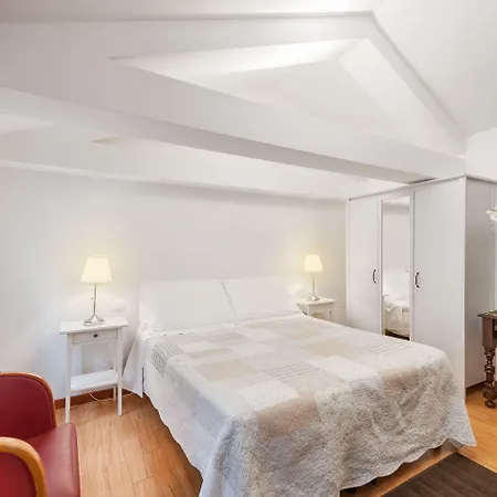 Montecarlo Ξενοδοχείο 3*