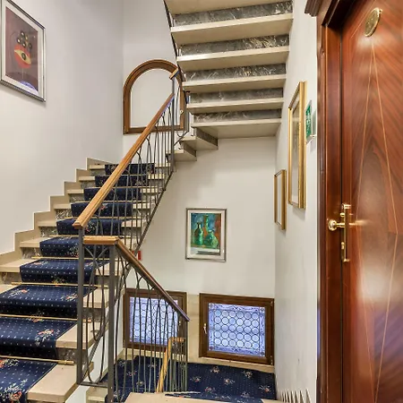 Hotel Montecarlo 3*