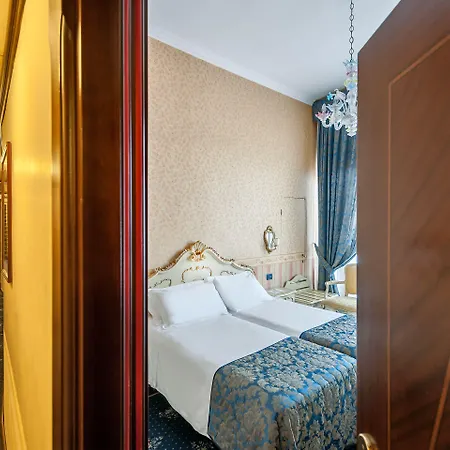 Отель Montecarlo