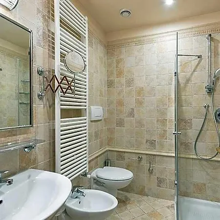 Montecarlo Szálloda 3*