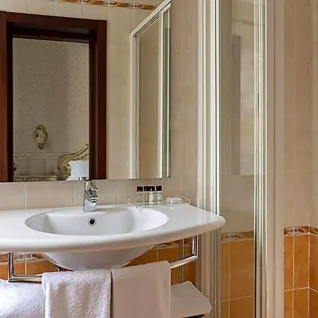Montecarlo Szálloda Velence