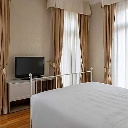 Montecarlo 3* Velence