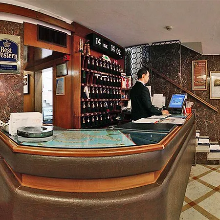 Montecarlo فندق البندقية
