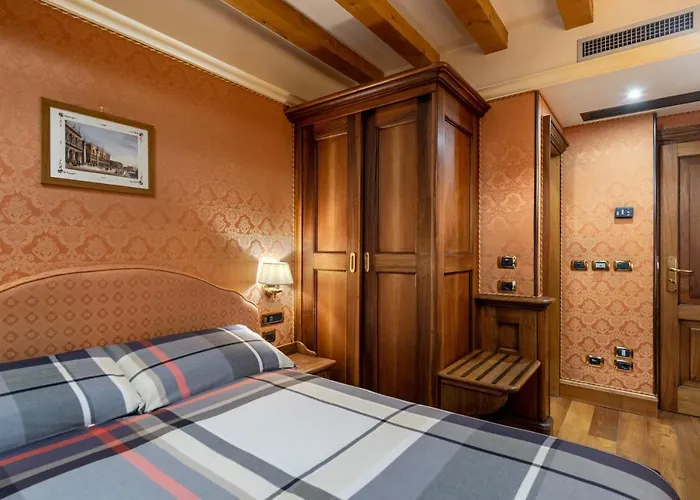 Ξενοδοχείο Montecarlo