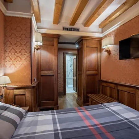 Montecarlo 3* ונציה