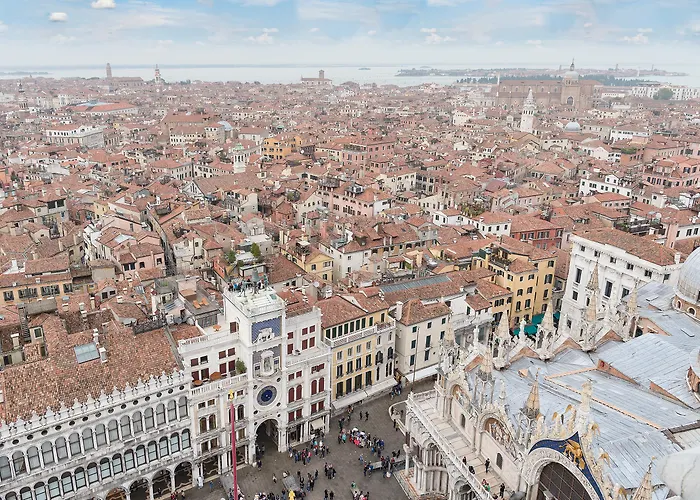 Montecarlo מלון ונציה